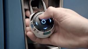 1600萬(wàn)種密碼組合，科技感十足的觸控密碼鎖